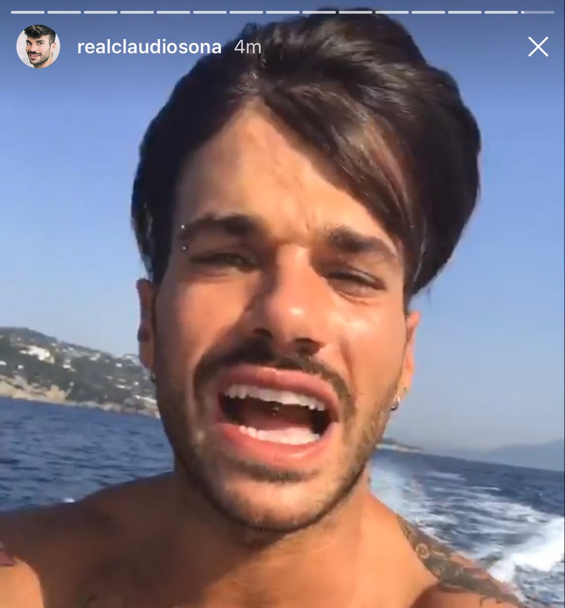 gioiawho's tweet photo. RIDO FINO A DOMANI ahahahaha#clario https://t.co/wI2eSlISTS