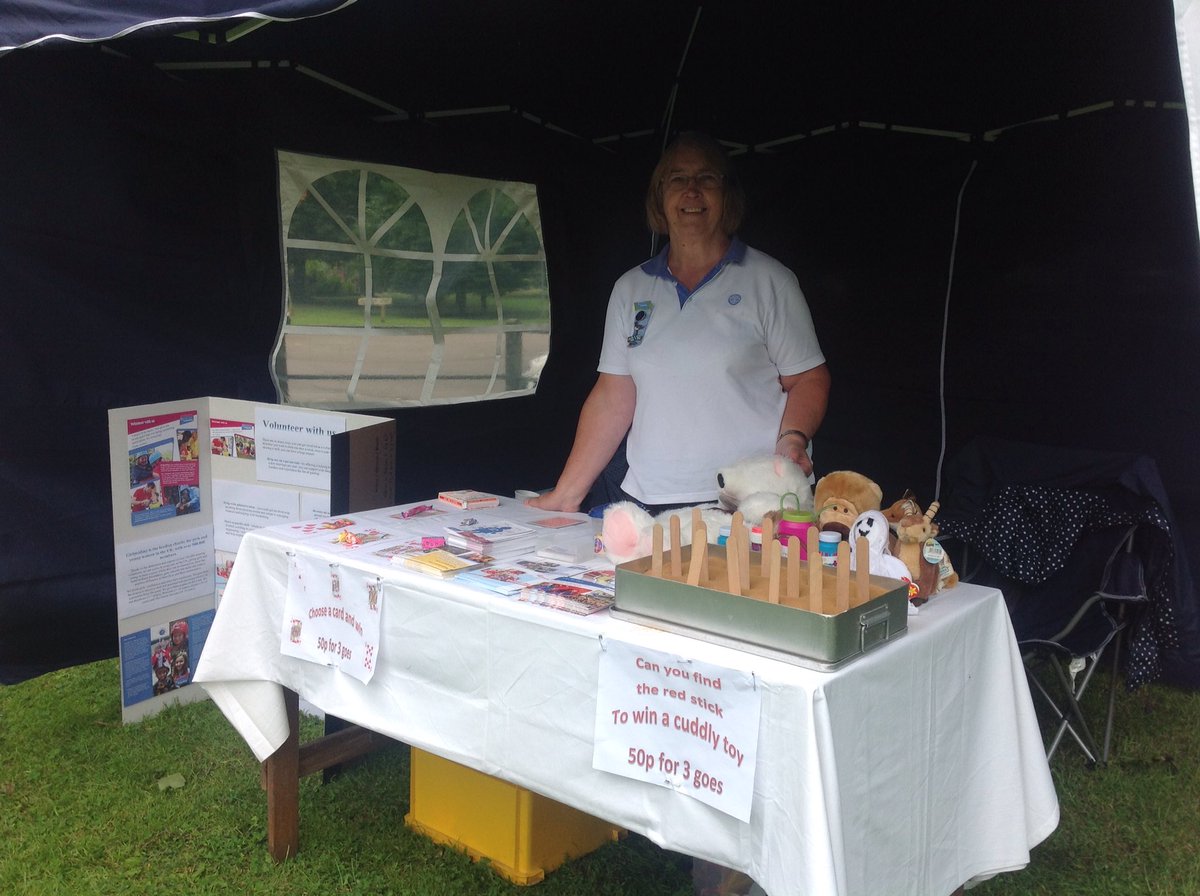 hjt1972's tweet photo. Great time at @TidworthEvents festival with #Tidworth #Rainbows @GirlguidingSWE #fun #volunteering #community #Rain https://t.co/emE7wv8ifW