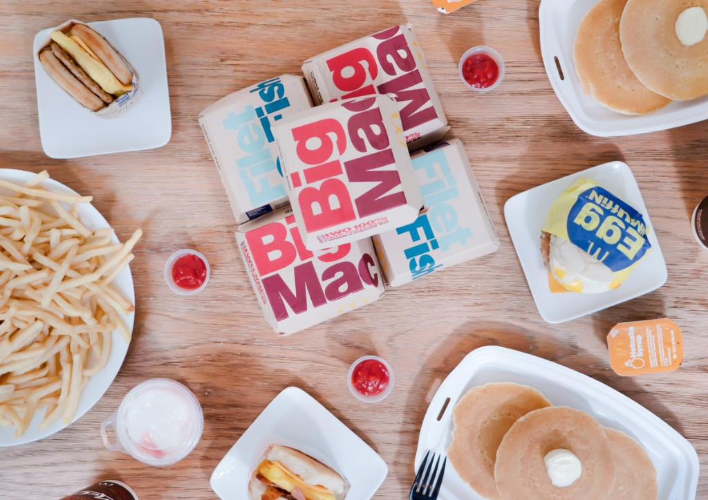 McD_BatonRouge's tweet photo. Do Brunch right this weekend with #AllDayBreakfast and all of your favorites! #BigMac #FamousFries #Hotcakes https://t.co/iHRgdyRC4j
