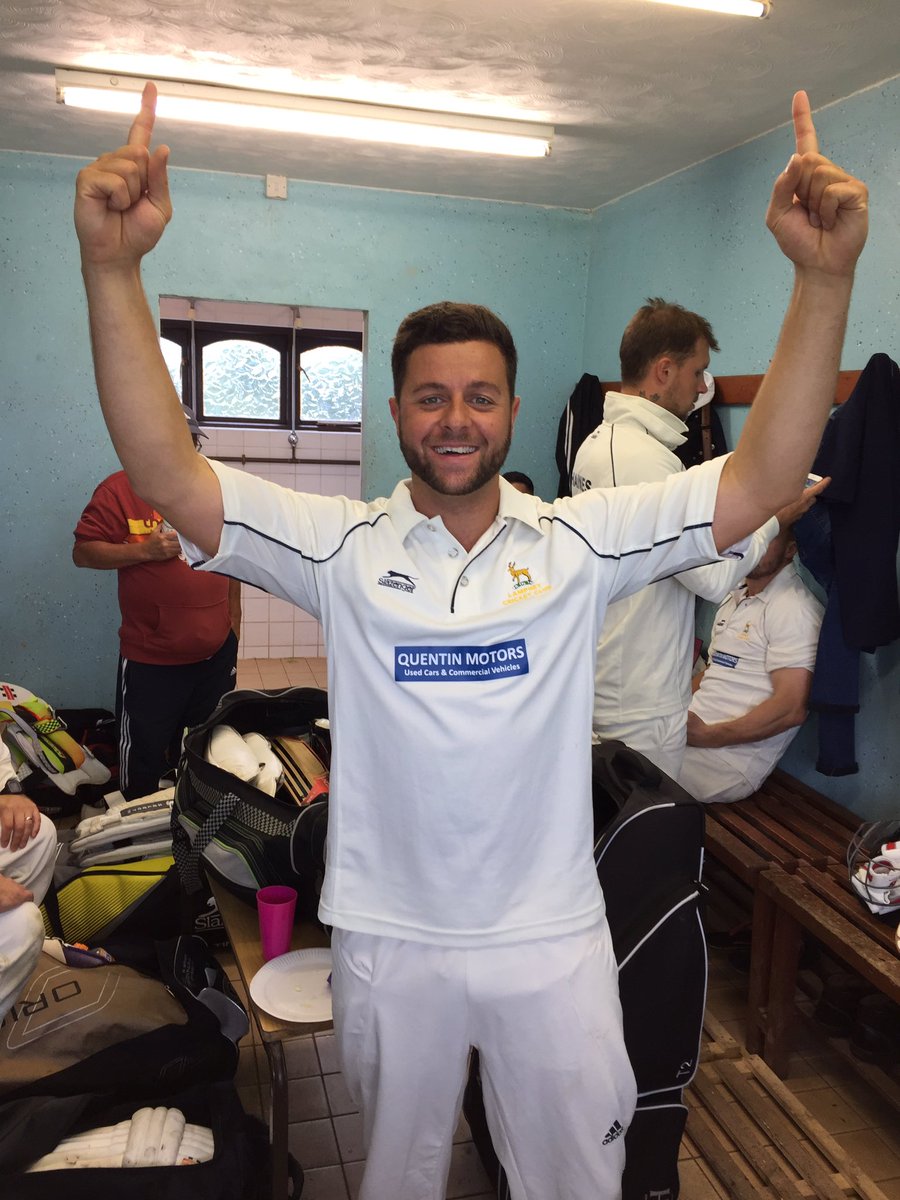 LampheyCC's tweet photo. Big congratulations to the foreign man @Stoich88 hitting his first ever 6 #ChickenDonner #Kebab https://t.co/8kSIcSjBh4