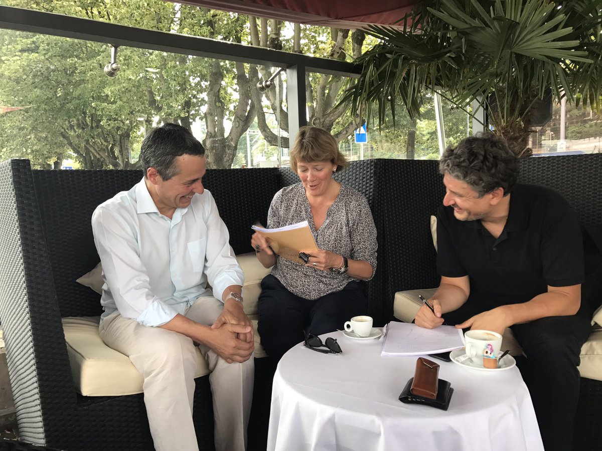 Qui est le favori pour le Conseil fédéral? Grande interview demain de <a href="/ignaziocassis/">Ignazio Cassis</a> réalisée avec <a href="/fmuhieddine/">Fabian Muhieddine</a> #makingoflematindimanche