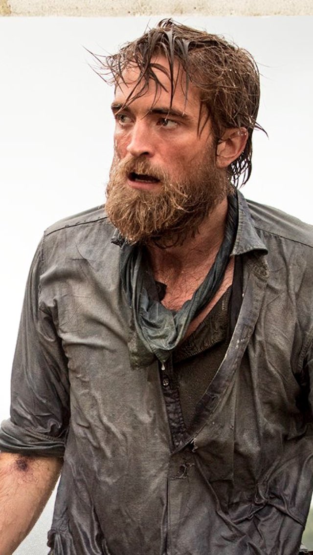 socalmom2four's tweet photo. New still of #RobertPattinson as #HenryCostin in #TheLostCityOfZ ? https://t.co/EjJv0ZrdW3 https://t.co/aYxAq3OsmM