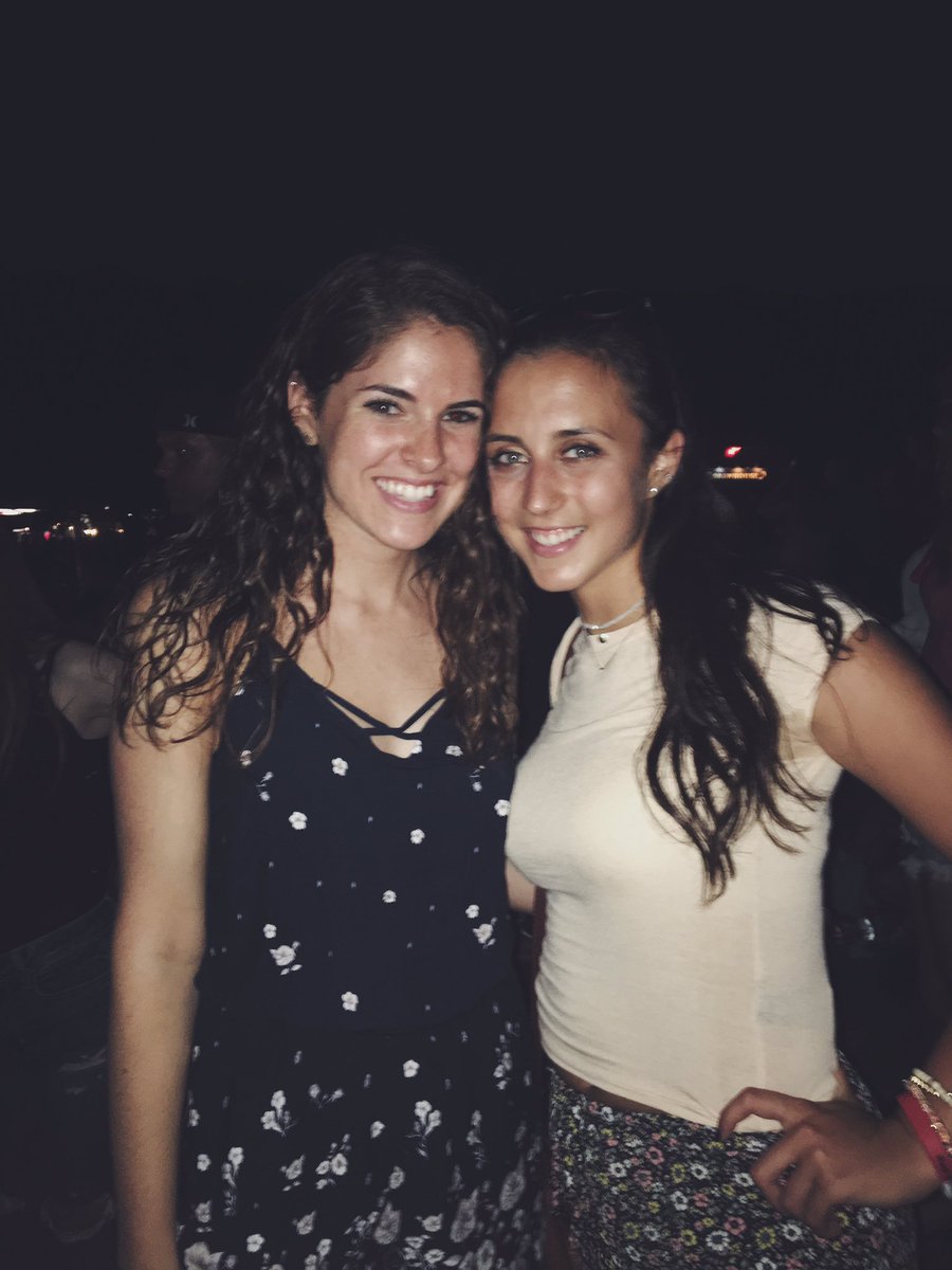 laursantarelli's tweet photo. happy bday to one of my fav nitchezzz!!! love u and ur rbf long time #dwayforever 💜  @carolineplick https://t.co/Lcmu5nEB0R