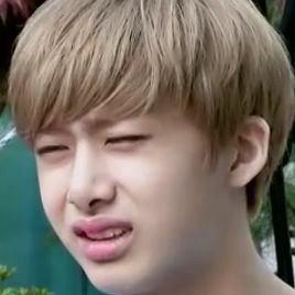TiaBolinhoB7's tweet photo. Back Hyungwon memes #WelcomeBackHyungwon https://t.co/ZfOIdtHv5n