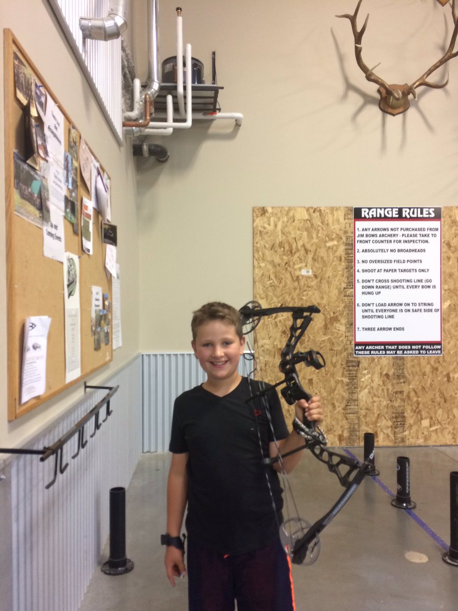 McCannOutdoors's tweet photo. Mr. 10 year old with his new bow. @JimBowsArchery @Hank_Shaw @BowtechArchery @DiamondArchery @randynewberg #archery #elkhunting #alberta https://t.co/0aabfHSqVy