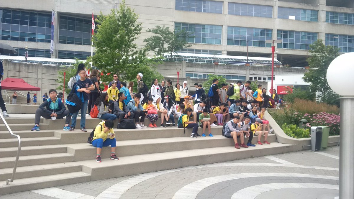 TDSB_ConEd_Int's tweet photo. 2017 @tdsb Int'l ESL Summer Camp exploring @TorontoComms @CNTOWERTORONTO &amp; @RipleysAquaCA gr8 tym @TDSB_ConEd https://t.co/TraVtFGbgP