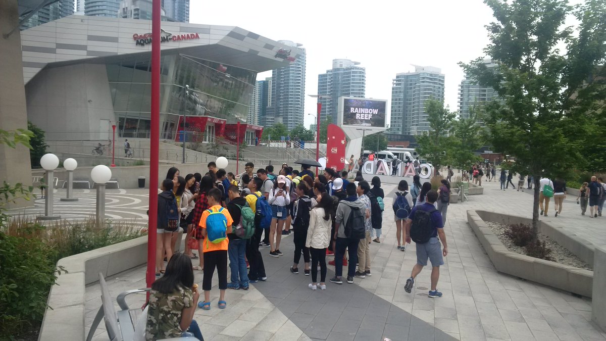 TDSB_ConEd_Int's tweet photo. 2017 @tdsb Int'l ESL Summer Camp exploring @TorontoComms @CNTOWERTORONTO &amp; @RipleysAquaCA gr8 tym @TDSB_ConEd https://t.co/TraVtFGbgP