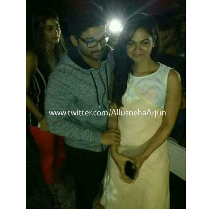 AllusnehaArjun's tweet photo. ❤❤ https://t.co/lXuMsj4QRp