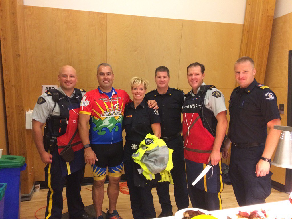 the_tyronius's tweet photo. @BC_EHS staff attending the community breakfast in Ucluelet #UkeeDays https://t.co/HOjeAfwQJp