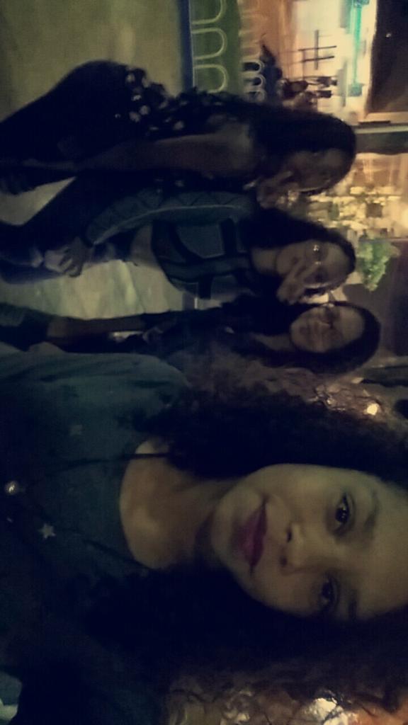 MirelaMacedo4's tweet photo. Ainda Sobre Ontem Com Elas❤❤😍😍
#Festa_De_Freii_Gaspar❤❤
#Constou❤❤ https://t.co/gGW3jwriiV