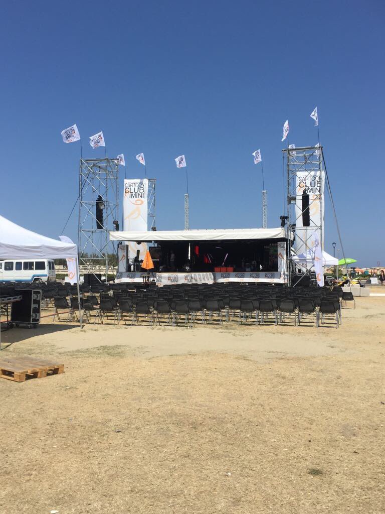 MiwaCartoon's tweet photo. Guardate che bel palco ci sta' aspettand al Rimini Comix! @concertiitalia @dateconcerti #concerti #inonda https://t.co/7XHg8S1EHI