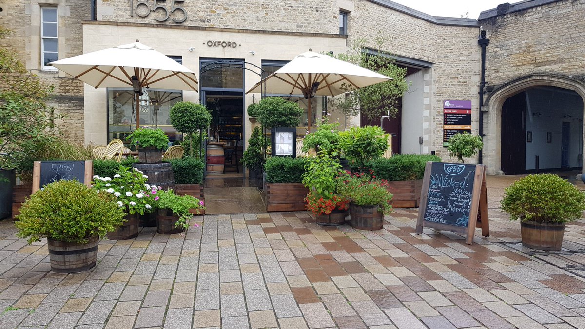 Seriously good wine, despite the weather...