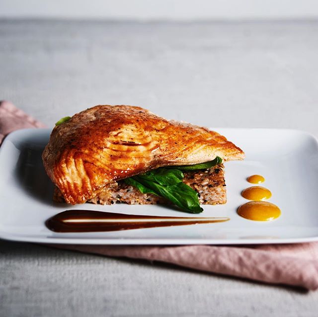 clehotspots's tweet photo. Miso Salmon with spicy rice cake at @heckscafe - Go Try!!! https://t.co/wbF3qnpRbO
