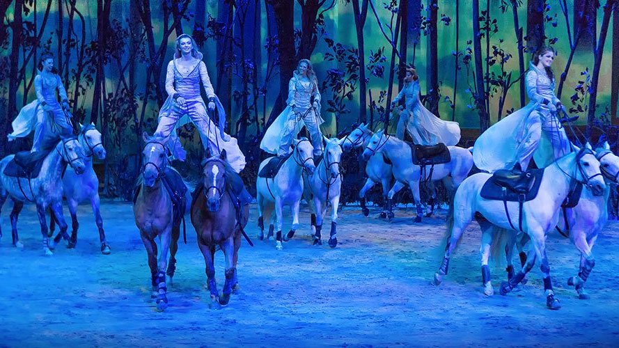2 #Canadian Cavalia employees detained in #Beijing over pot use: report:   bit.ly/2uTl3wa https://t.co/X71UPPmTMY