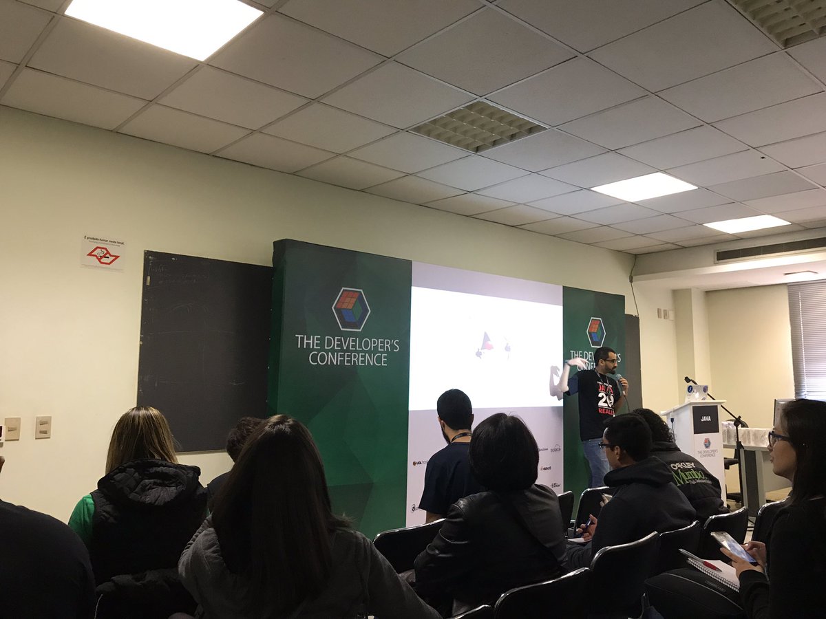 ricardovm's tweet image. #TrilhaJava #JNoSQL no #TheDevConf