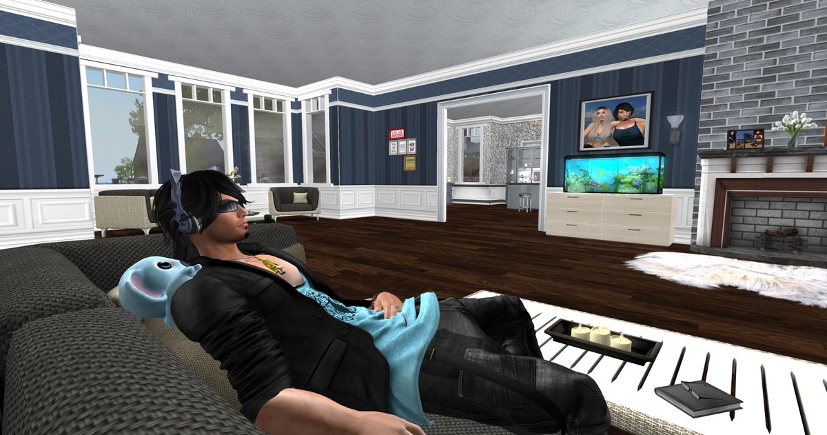 BananaSapio's tweet photo. Great set this morning, lot's of laughs. Just about bed time! #SecondLife https://t.co/1QbfmDhKq6
