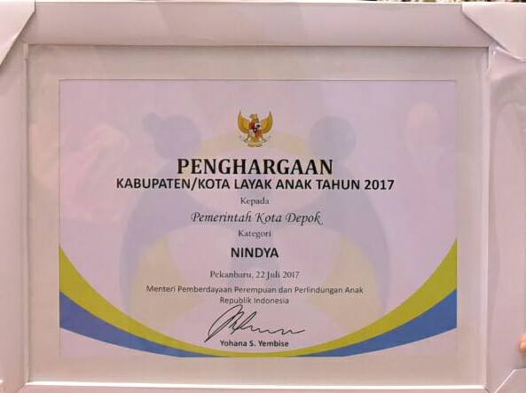 IdrisAShomad's tweet photo. Alhamdulillah, berkat kerja keras seluruh pihak, @pemkotdepok mendapatkan Penghargaan Kota Layak Anak Tingkat Nindya.
(Pekanbaru, 22/7/17) https://t.co/pU1zD11GO4
