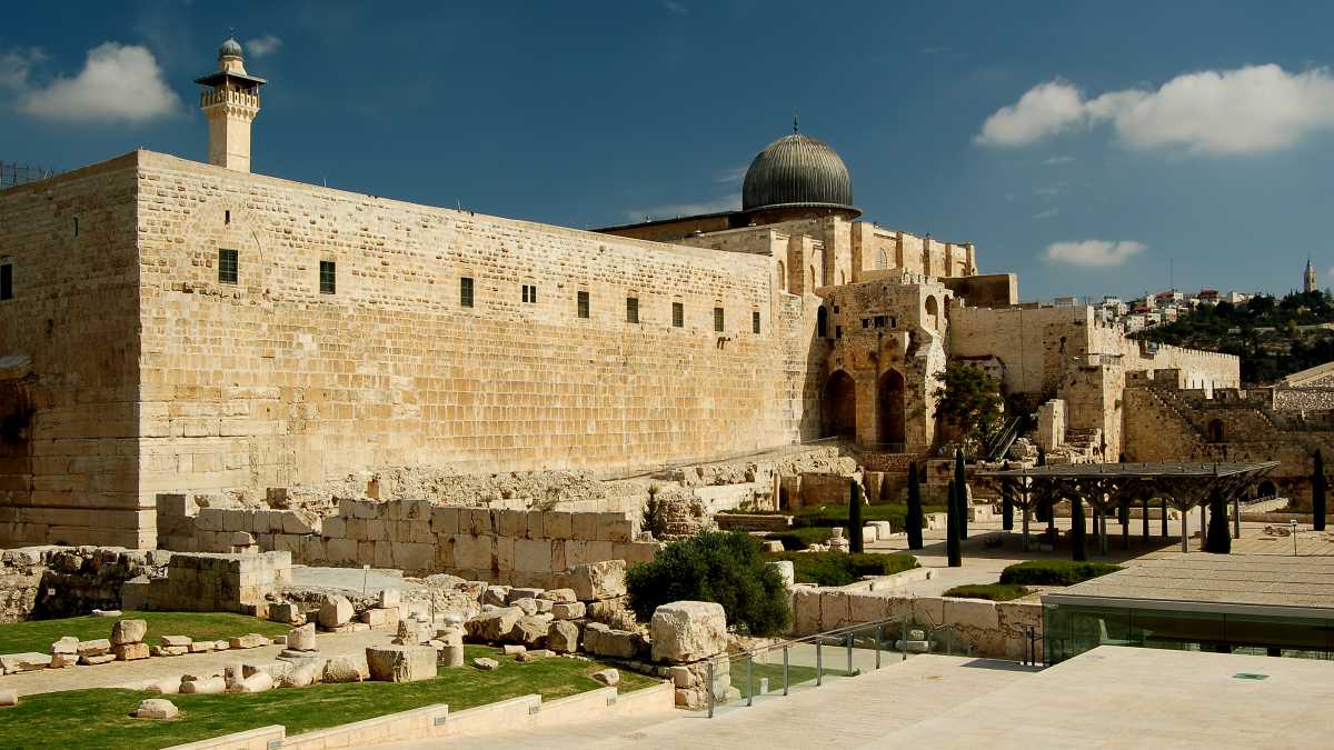 Aoshero's tweet photo. #SaveAlAqsa #PrayforAlAqsa #SaveAlQuds #Palestine #PrayTonight https://t.co/Ca9UKq3ZaC