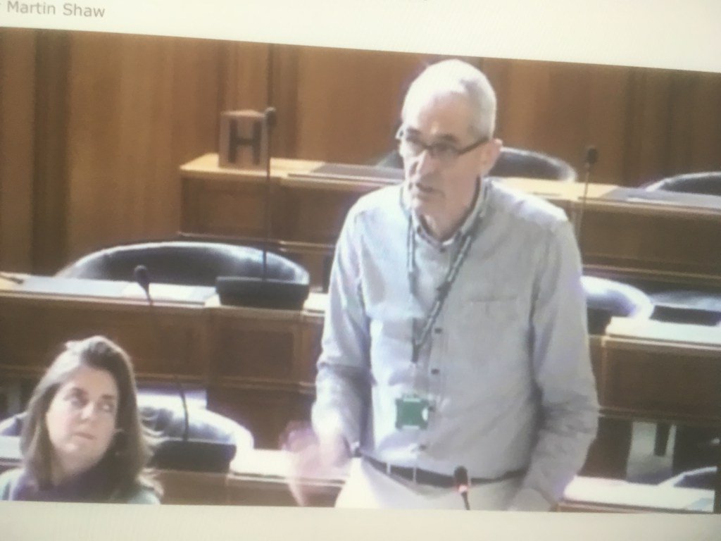 County Council will ‘look at’ support for X52 bus from Seaton and Beer to Exeter seatonmatters.org/2017/07/22/cou…