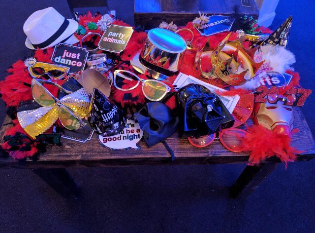 message_miracle's tweet image. Look at all of these fun props that you can use in photos that you will never forget! #messagemiracle #wedding #props
