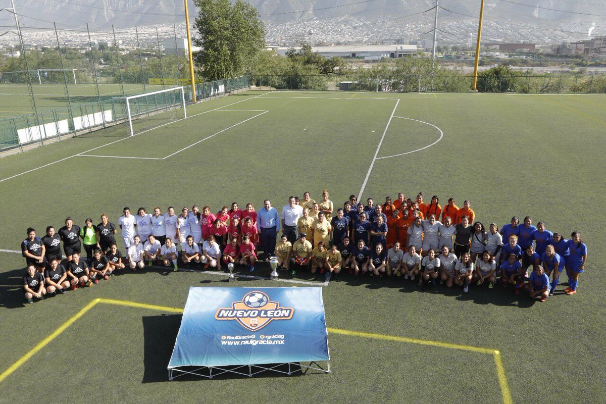 rgraciag's tweet photo. En el arranque de la fase final con los campeones de zona para definir el campeón de la #CopaNL 🏆 #Torneo2017 ⚽️️ https://t.co/ihZFypW6gl