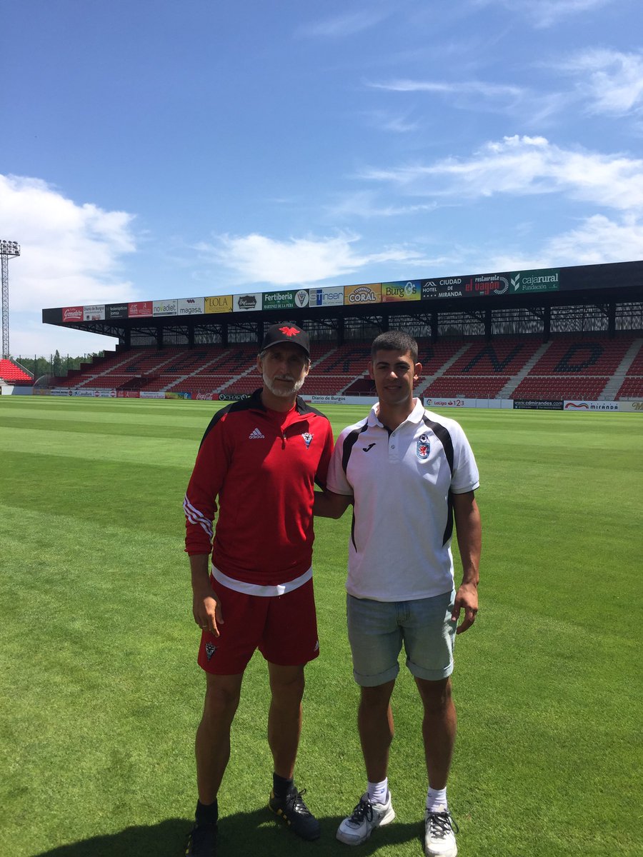 Gran día y experiencia por Miranda. Muchas gracias al <a href="/CDMirandes/">Club Deportivo Mirandés</a> por el trato recibido. Y un placer <a href="/PabloAlfaro/">Pablo Alfaro</a>. Mucha suerte.