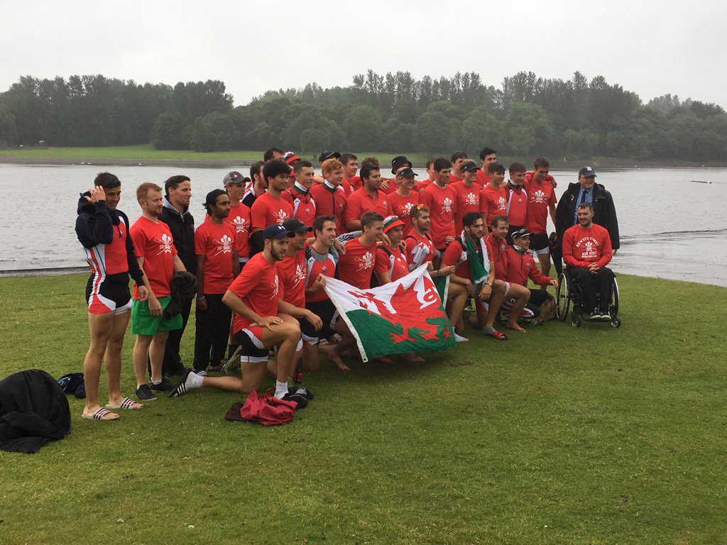 Ready to paint the town red? #teamwales #HIR2017 <a href="/WelshRowing/">Welsh Rowing</a>