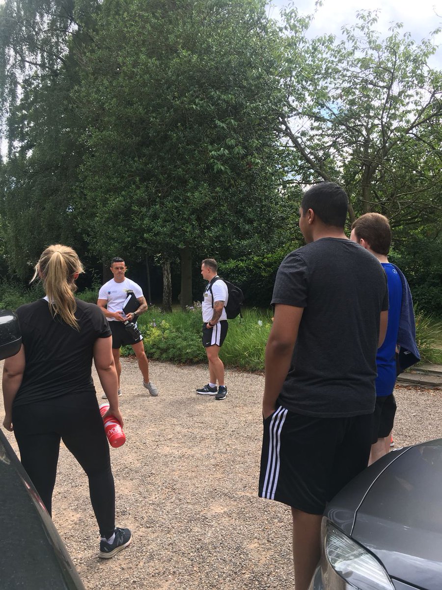 BootCamp_Xtreme's tweet photo. Getting ready to train hard at Xtreme  #bootcamp #gym #fitness https://t.co/LvtelfH9Tr