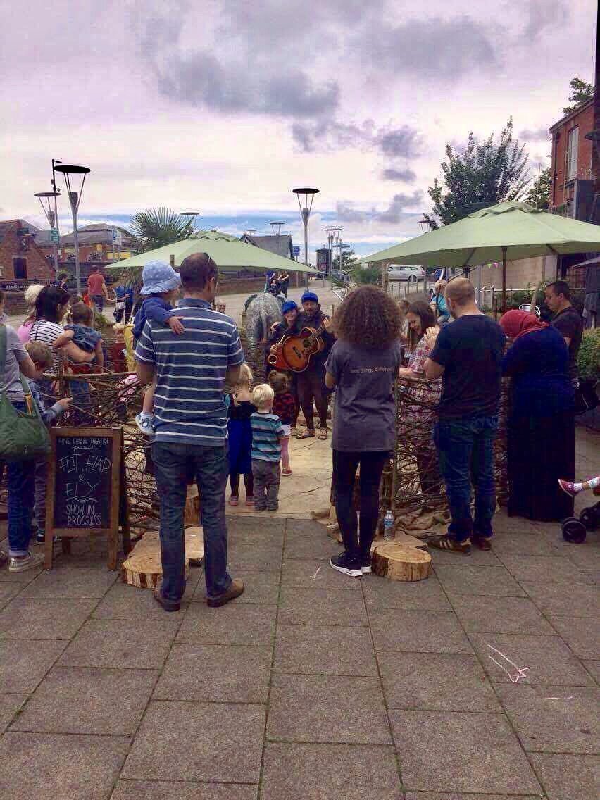 WatersideArts's tweet image. Smashing day at Waterside Plaza with performances of #flitflapfly and the launch of #whoshrunkthezoo by @twobytwosale #refract17 #community