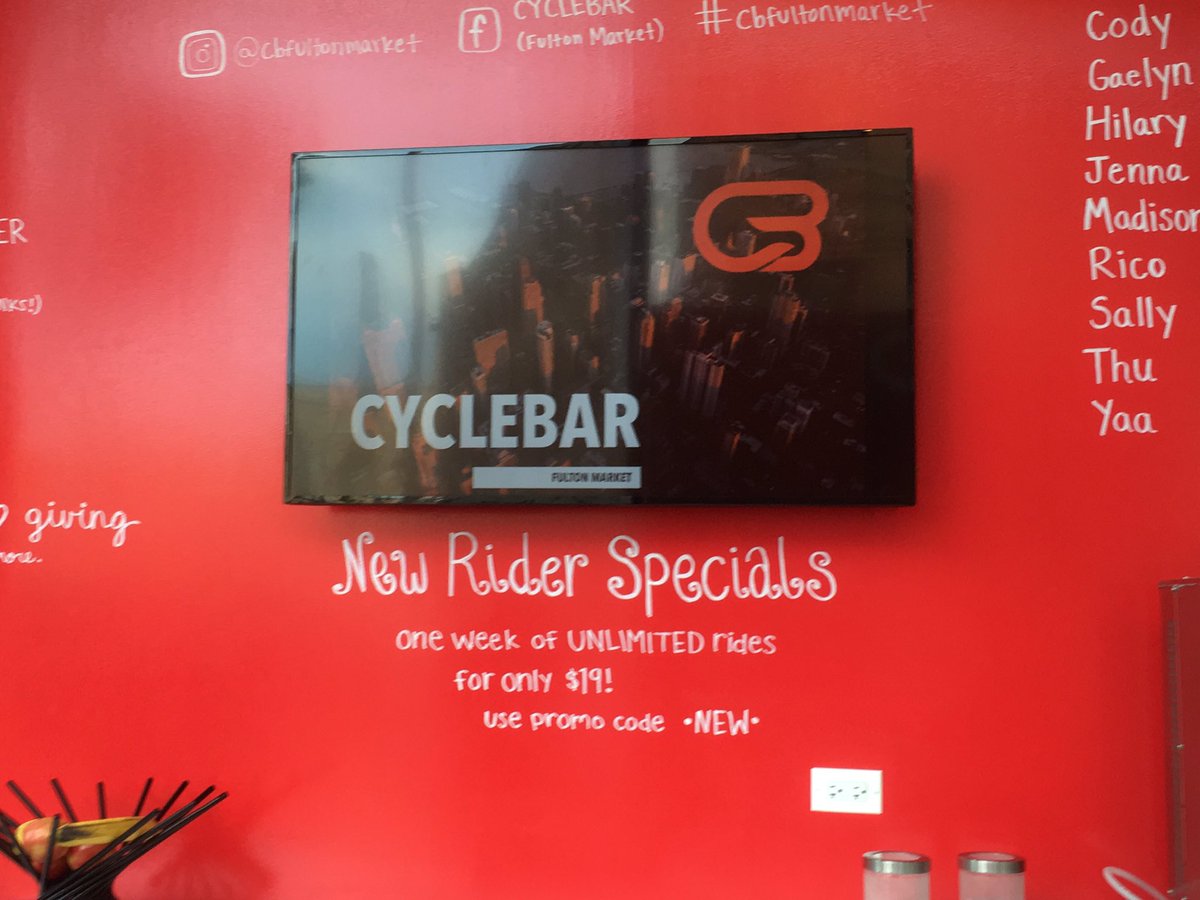 CareerChitChat's tweet photo. Great 1045am class @CBFultonMarket #themeride #westloop @cyclebar highly recommend it! @MarceVega82 @watchstadium #weekendVSDrake https://t.co/coEkrFccGV