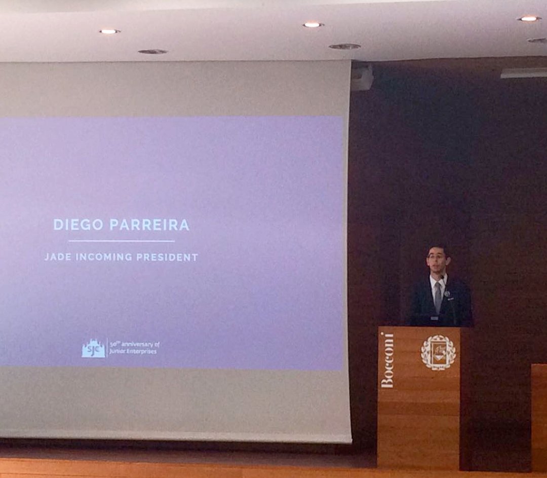 Congratulazioni al nuovo presidente di <a href="/JADEnetwork/">Jade Network</a>! 
#SJC17