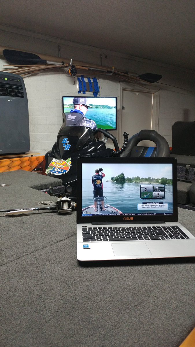 AZFishingGuides's tweet photo. Trying stay cool here is AZ. #basslive https://t.co/aceeEOPyzp