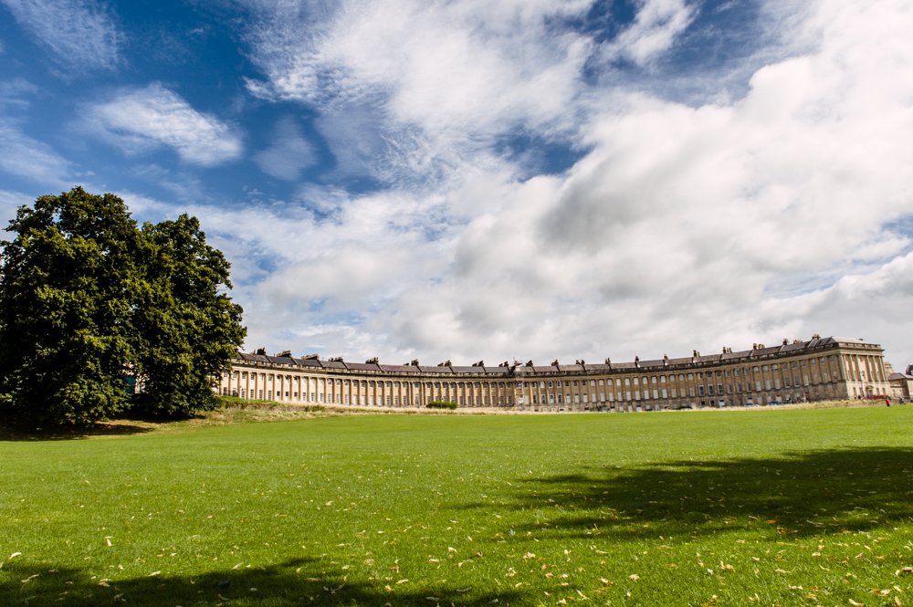 VisitBath's tweet photo. Exciting news - the Royal Crescent will be car-free on Sat 29th July, for the @royalcres250 Picnic in the Park! 🚗 > https://t.co/nY24E8h2Gl https://t.co/EIolSmQiVP