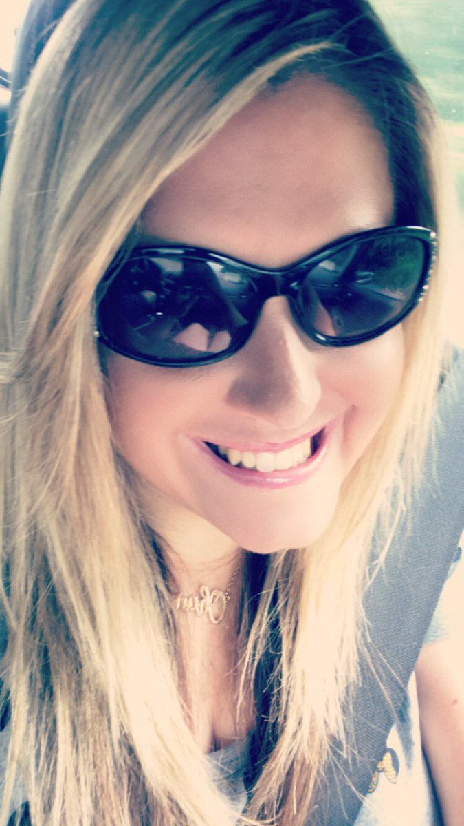 lilrunner's tweet photo. Shades on 😎 #summersaturday #itsstillhotout #weekendvibes https://t.co/VekAAqfnq2