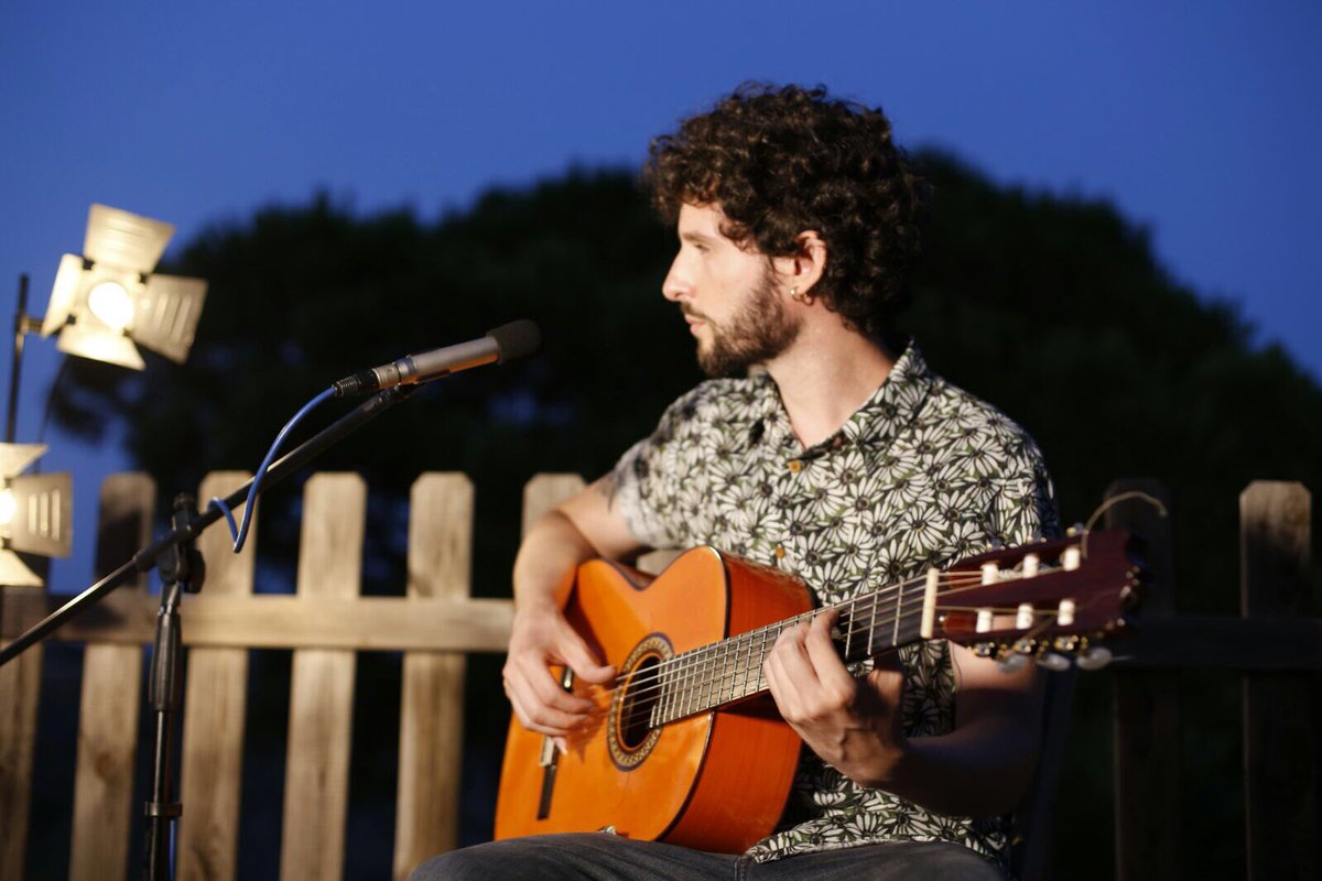 conelruido's tweet photo. Esta semana hemos salido del estudio para grabar un acústico muy especial con @PepeCarmonaMusi Muy pronto lo veremos en #DirectoAlRuido https://t.co/9y954zhfQu