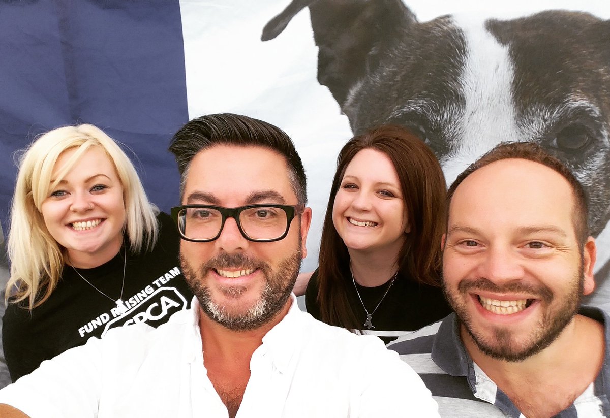 DNightingaleart's tweet photo. Fantastic day helping raise funds for Rspca Halifax Hudds at Hebden Happy Hounds 
#hebdenbridge Hebden Bridge #davidnightingaleart https://t.co/Z0377W8dsh