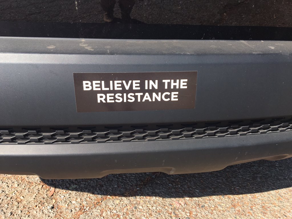 Heidi_Cuda's tweet image. #peoplepower #lovepower #truthpower 

greetings from #theresistance xo