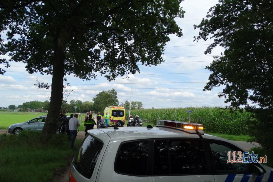 Motorrijdster gewond bij aanrijding op de Lage Veldweg 112.press/PXfMPW #Lunteren #112Nieuws https://t.co/cVIMzMVEuw