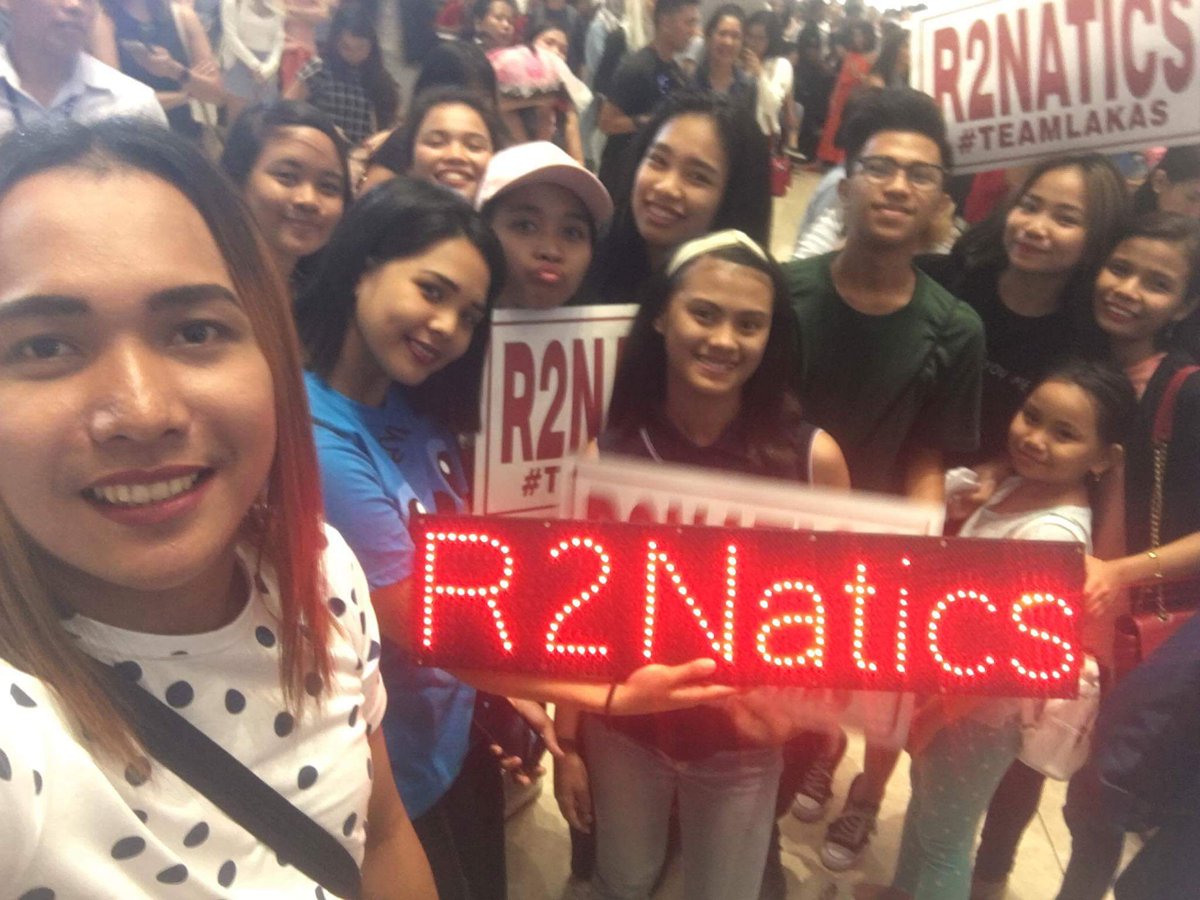 misseyjhcs's tweet photo. Super thank you at flying kiss si @iamr2alonte samin kanina 😍😍Thank you kahit gusto mo pa kaming lapitan kaso 😭 Iloveyou R2 😘❤💪takits bukas! https://t.co/63r0hfoMku