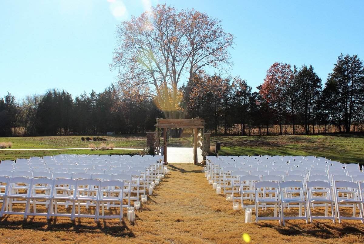 this intimate outdoor ceremony was perfect even on a chilly day #sharethelovesaturday #weddings #nashvilleweddings #randievents #eventdesign