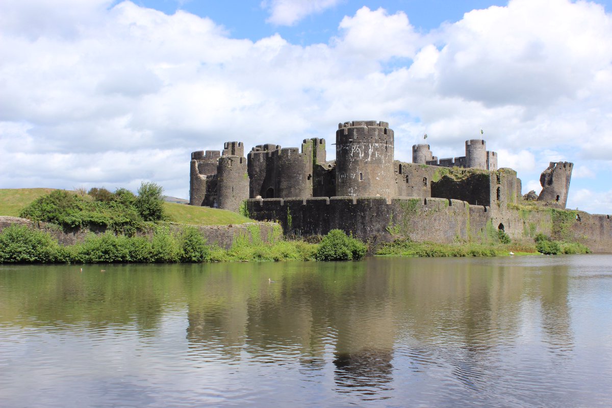 So I went to Caerphilly Castle Thursday to find the locations/rooms used for Doctor Who, Heaven Sent in particular...