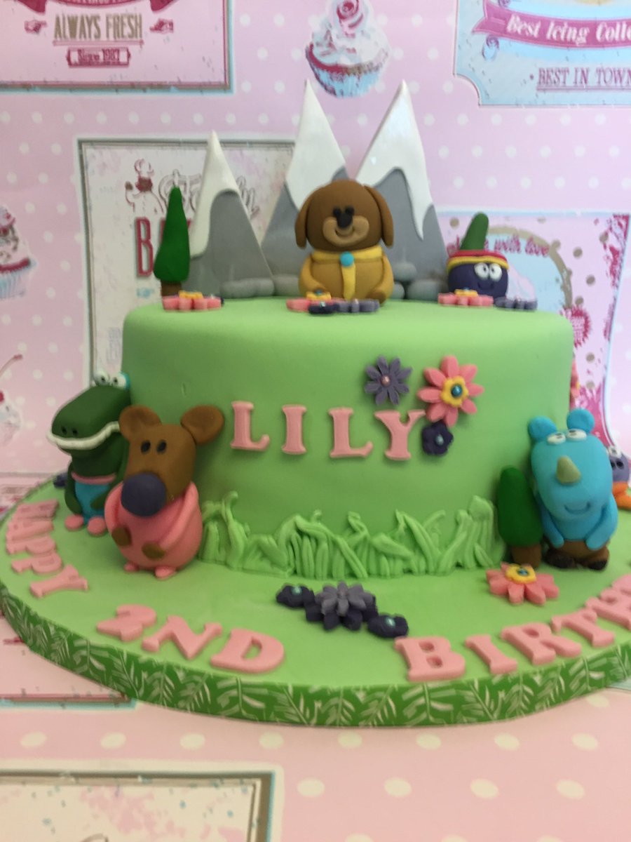 vickispongecake's tweet photo. @HEYDUGGEE #cake https://t.co/1jEKUbgU78