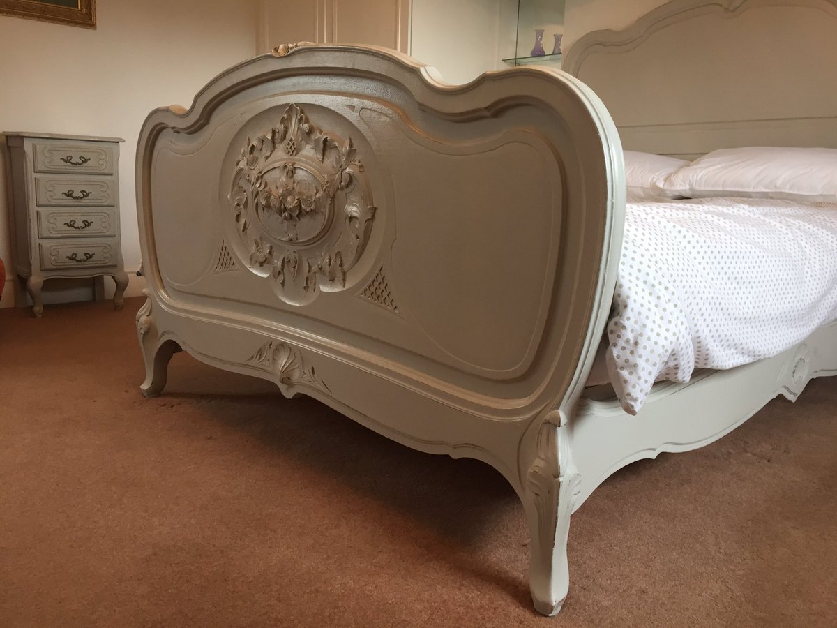 Official_DAP's tweet photo. Stunning antique rococo bed. Painted in @FarrowandBall pavilion grey. #frenchfurniture #farrowandball #antique #french #furniture #painted https://t.co/UGyYXnkncY