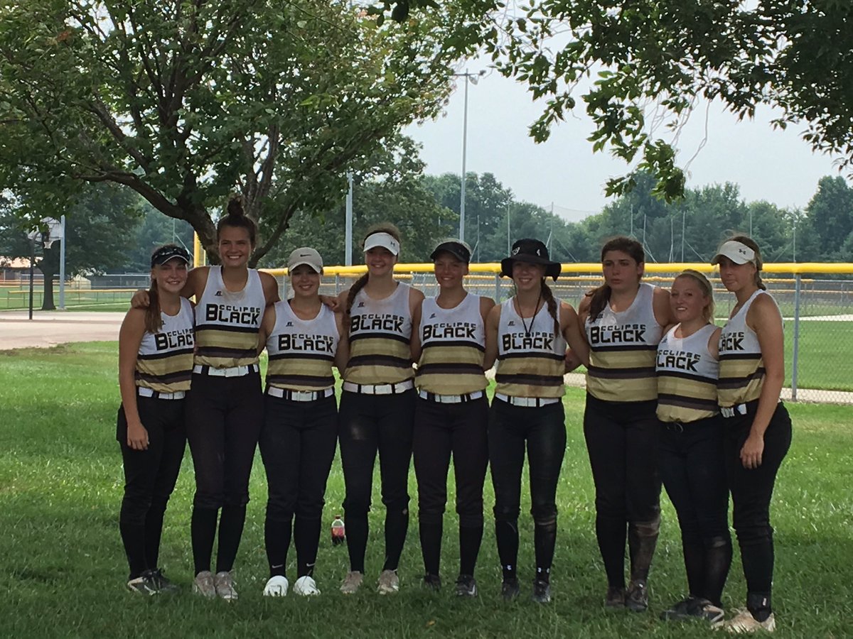 Black16u's tweet photo. Don't cry because it's over, Smile because it happened. #EB4Life https://t.co/Z2rboSvVOJ