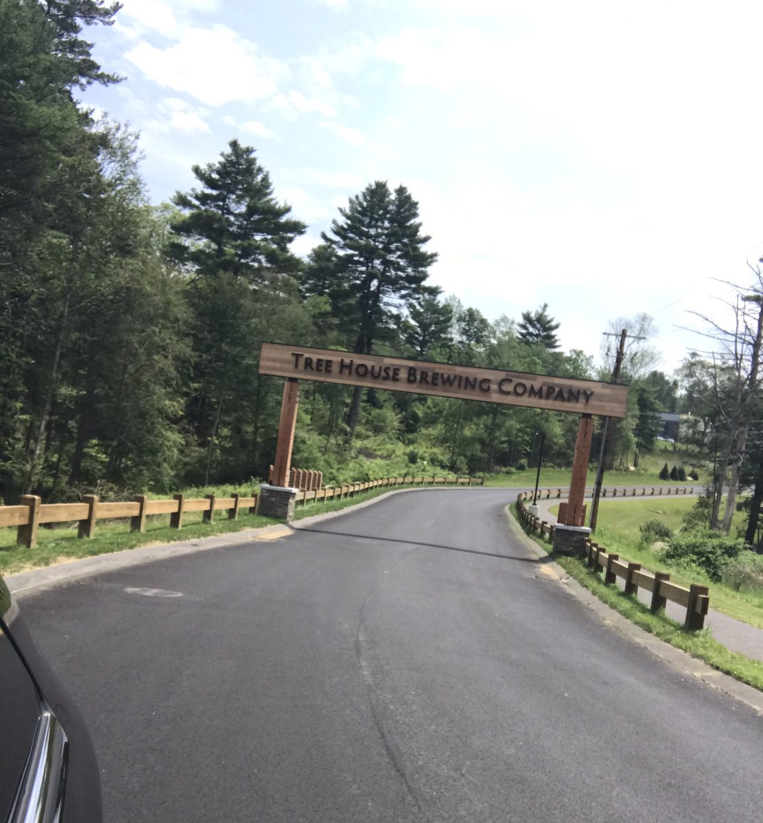 cmess29's tweet photo. Amazing new location!!! Can't wait to go back!! @TreeHouseBrewCo https://t.co/9AVNa8AD0R