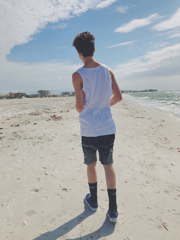Photo creds to @conncrbrashicr plus he loved both views