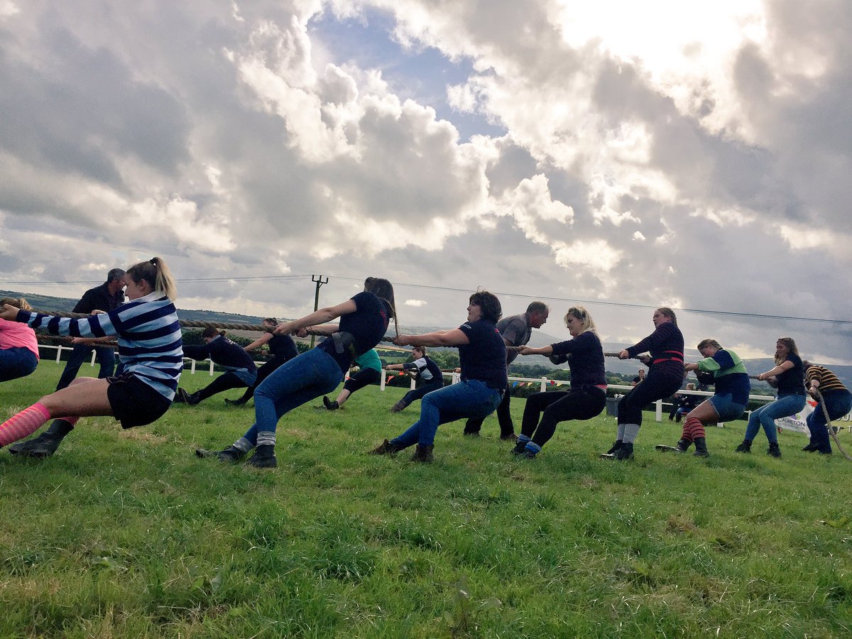 LostyYFC's tweet photo. Losty YFC pulling #tugofwar at @CornwallYFC Rally @englandtugofwar @NFYFC #yfccomps https://t.co/Uy3wBzkjhU