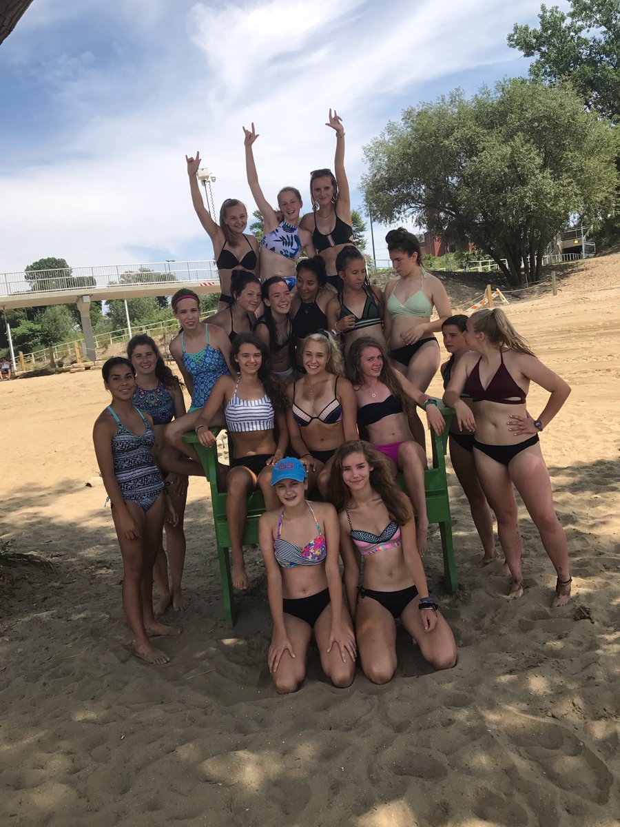 distancebaddies's tweet photo. Team Bonding at Edgewater😈🏖 https://t.co/Hz5TGbshta