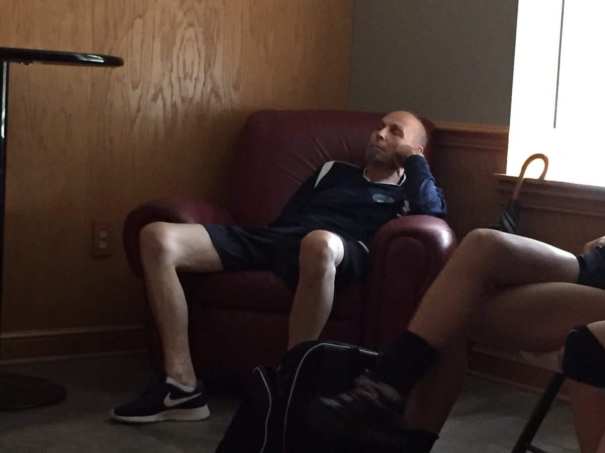 kylie346's tweet photo. When all the learning gets to you and the lights are outπ΄ #ysuvbtc2 https://t.co/XMTNFfFHku