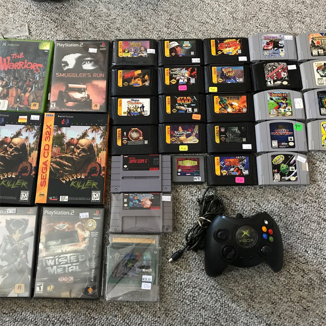 gamespacious's tweet photo. Todays pickups from #CCAG! #retrogaming #ccagshow #classicconsoleandarcadegame #retrogames #retrogamer #sega32x #nes #snes #xbox #ps2 #n64 https://t.co/olaEY1NMx3